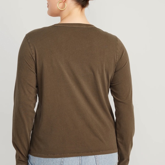 NWT OLD NAVY EveryWear Long-Sleeve T-Shirt Color: Espresso - Picture 4 of 5